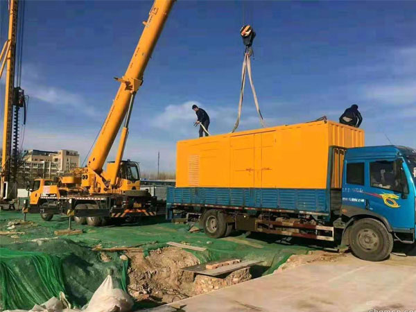 新乡万科工程建设租赁一台大型静音发电