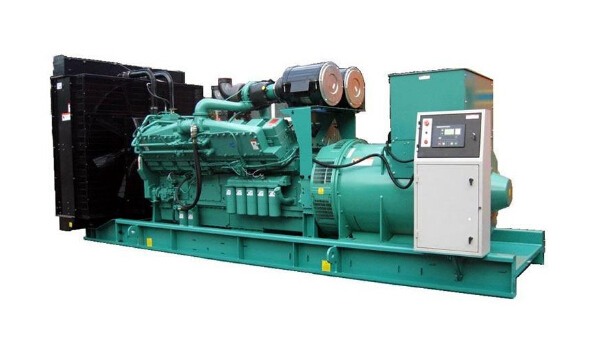 新乡二手常柴200kw大型柴油发电机组